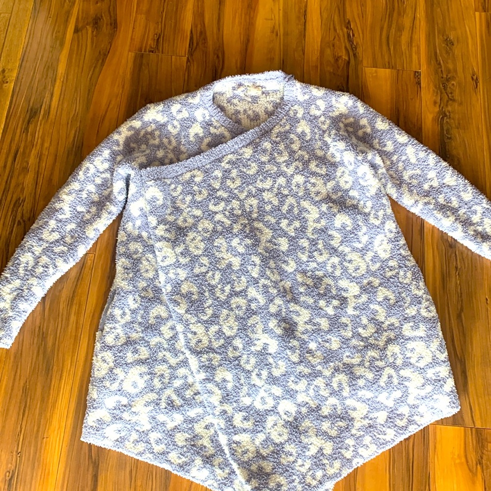 UGG Women's Phoebe Fluffy Wrap Cardigan Sweater Size S  blue-grey Leopard Print
